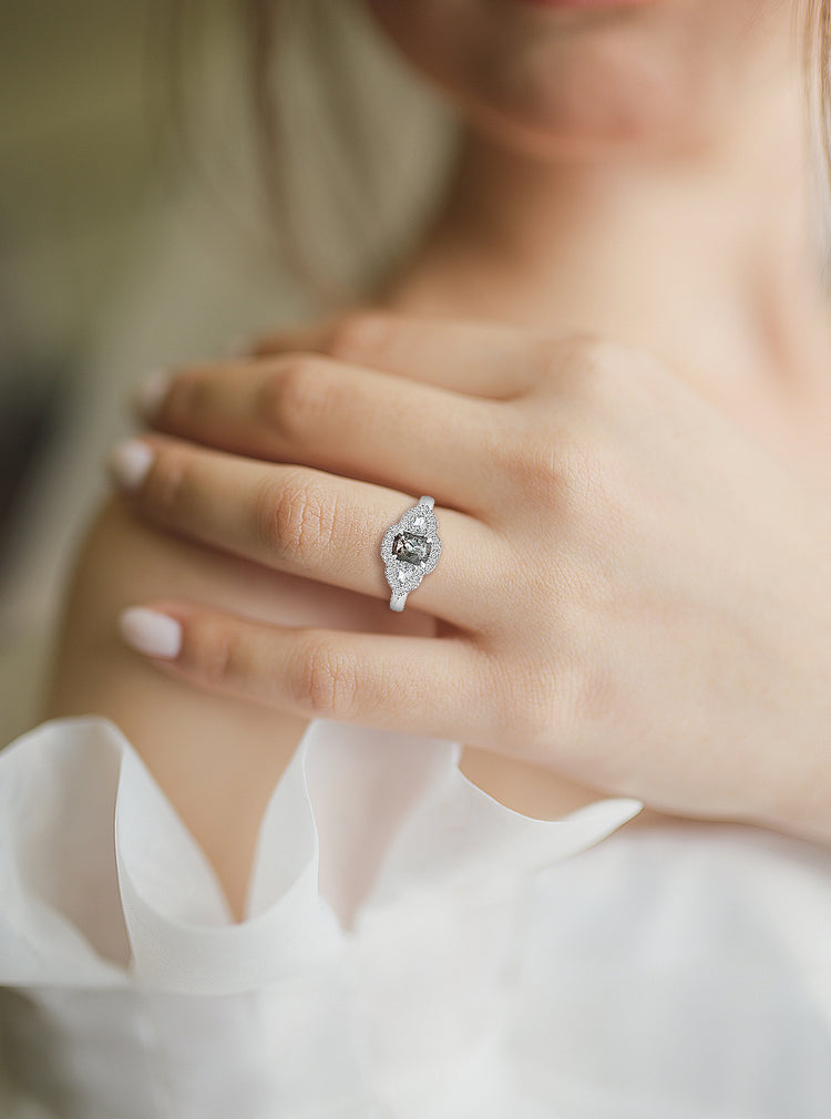 Buy Custom Diamond & Gemstone Jewelry- Engagement Rings & Necklaces